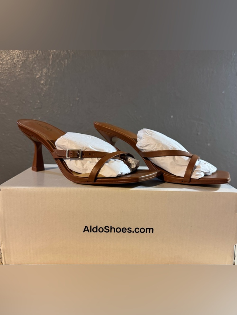 Aldo Size 8 Brown Leather Strappy Kitten Heel Sandals